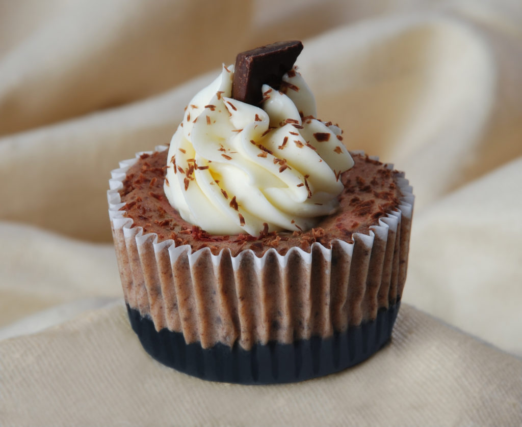 Chocolate Cheesecake Cupcakes - Welcome to Dessert Lovers!